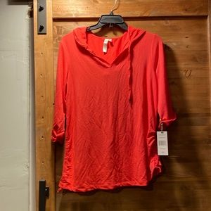 Women’s hooded T-shirt size XXL